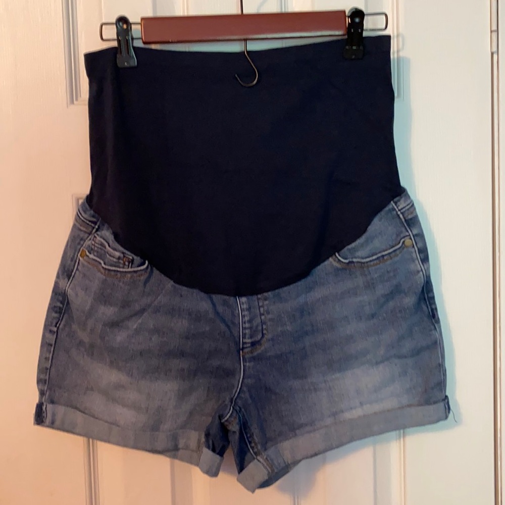 Time & Tru maternity Jean shorts